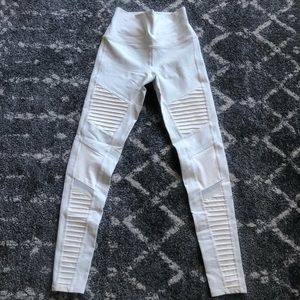 Alo yoga Moto style leggings - size small